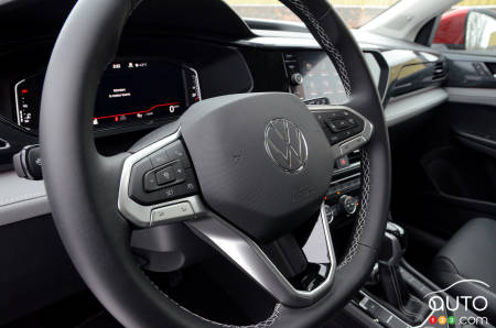 2022 Volkswagen Taos, steering wheel